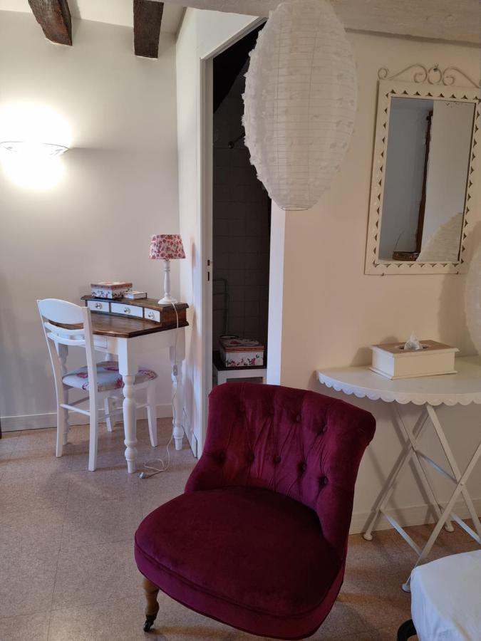 L 'Aupinouse Chambre Double Pivoine Avec Salle D'Eau Privative La Suze-sur-Sarthe Exterior photo